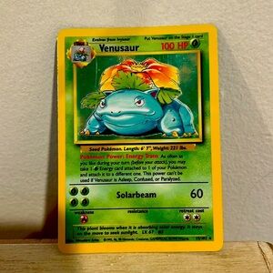 Base Set (Shadowless) 015/102 Venusaur Decent/Good Condition